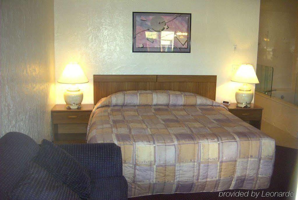 Red Carpet Inn Медфорд Екстер'єр фото