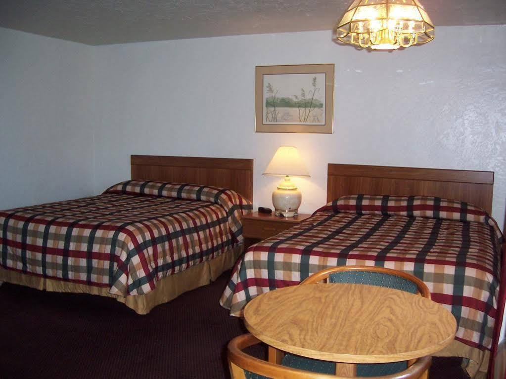 Red Carpet Inn Медфорд Екстер'єр фото
